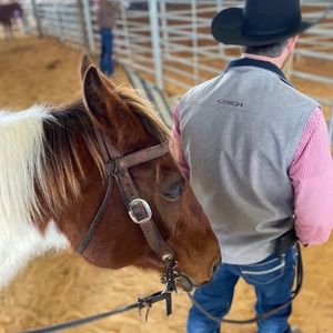 Meet your Posher, Devin